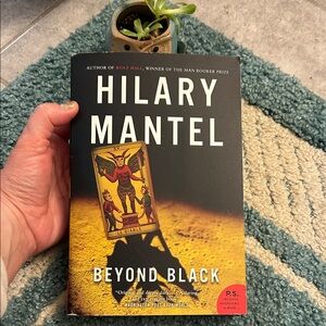Beyond Black by Hilary Mantel Book